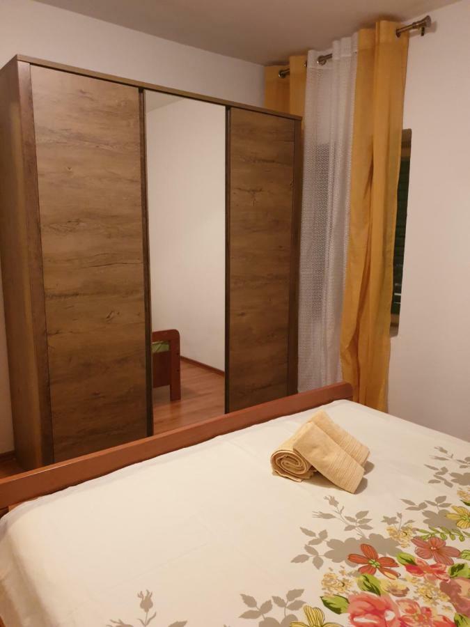 Lemon Tree Hotel Seget Donji Exterior photo