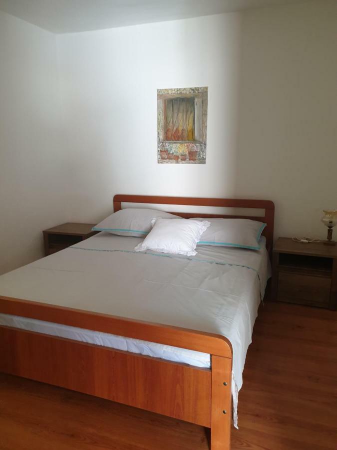 Lemon Tree Hotel Seget Donji Exterior photo